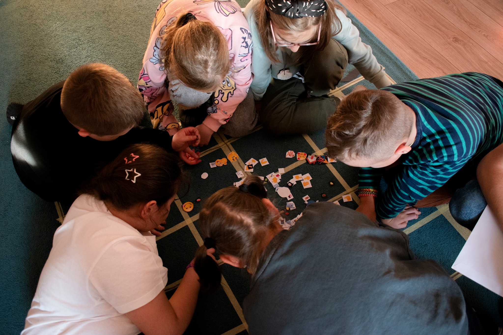 Młodzi dla młodszych – kompetencje XXI wieku w świecie cyfrowym – warsztaty międzypokoleniowe w ramach projektu „Na zakwasie, na wzorze, na słowie – społeczność gotowa do wypieku”